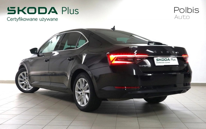 Skoda Superb cena 124900 przebieg: 115374, rok produkcji 2020 z Olsztyn małe 301